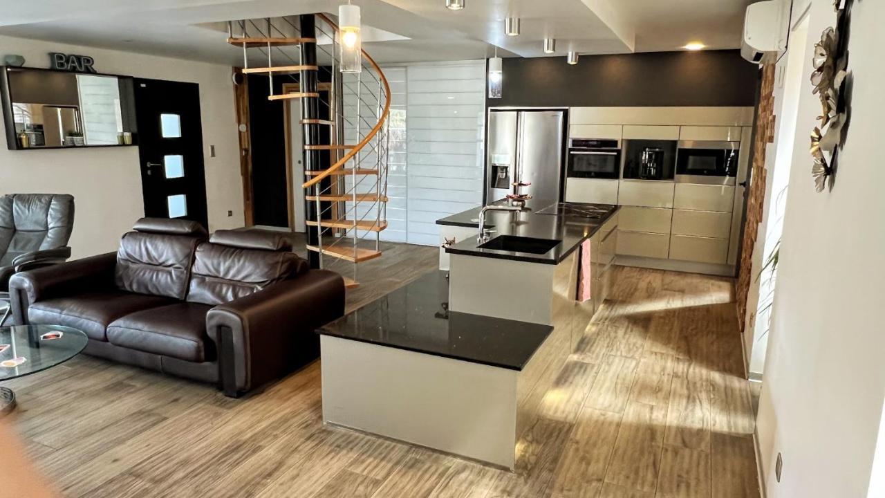 Villa Dali La Garde 260M2 Jacuzzi, Sauna, Piscine, Jardin 500M2, 5 Minutes De La Plage Zewnętrze zdjęcie